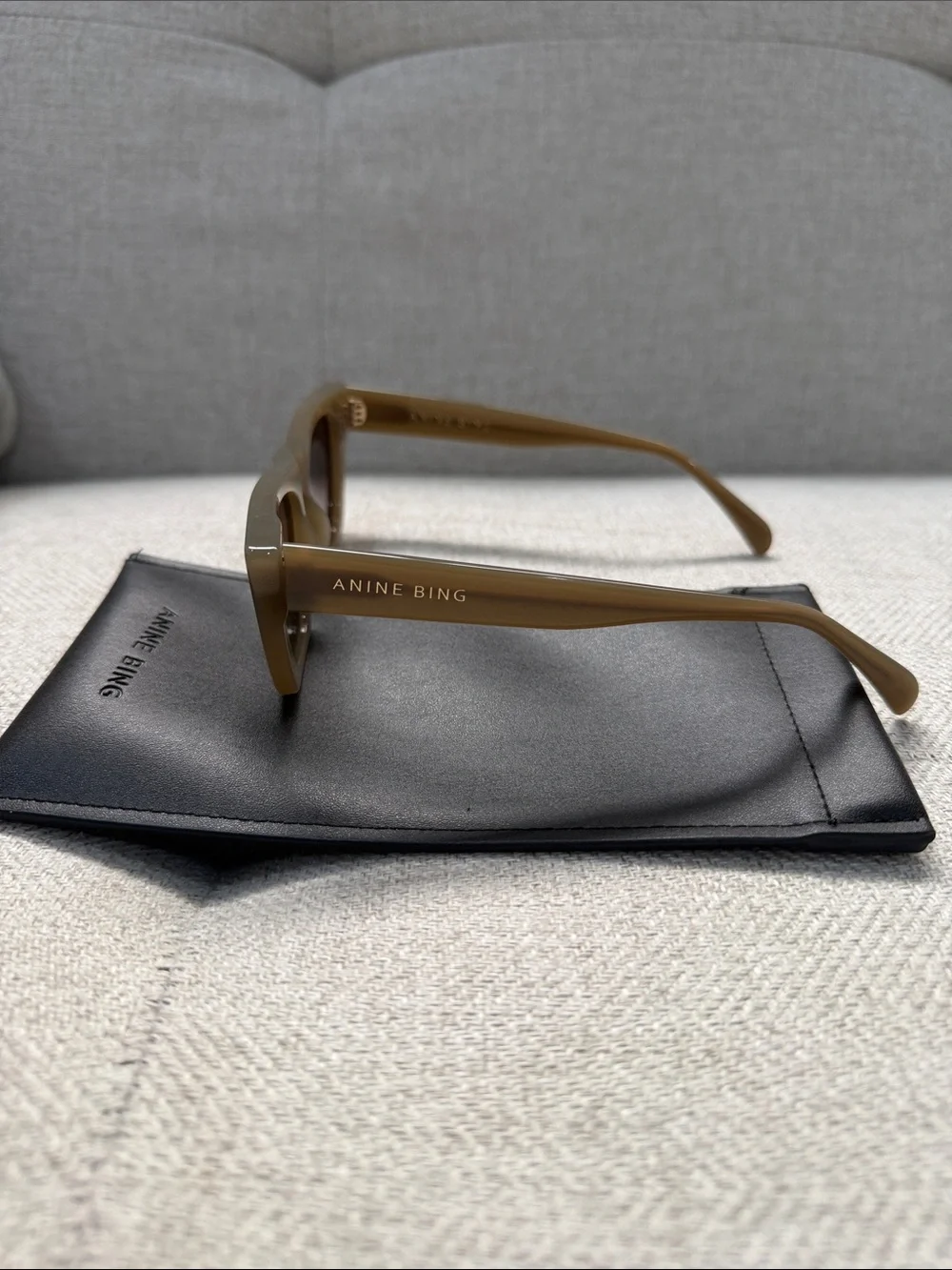 Anine Bing Paris Sunglasses in Olive - Picture 4 of 4